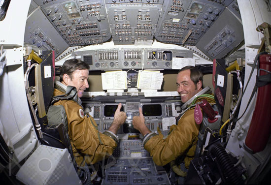 Equipage STS-1. 1980.