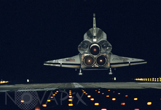 Atterrissage de la navette Endeavour 01/1996