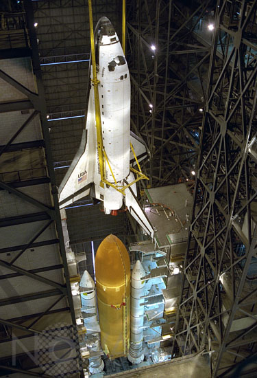 Navette Atlantis dans le VAB STS-79 -08/1996
