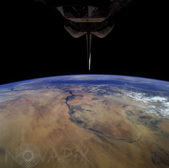 Navette Atlantis en orbite Nil-Egypte 09/1996