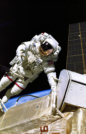 Astronaut Jerry L. Ross EVA -12/1998