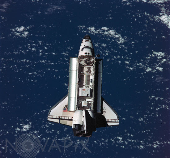 Navette Discovery en orbite vue de Mir- 06/1998