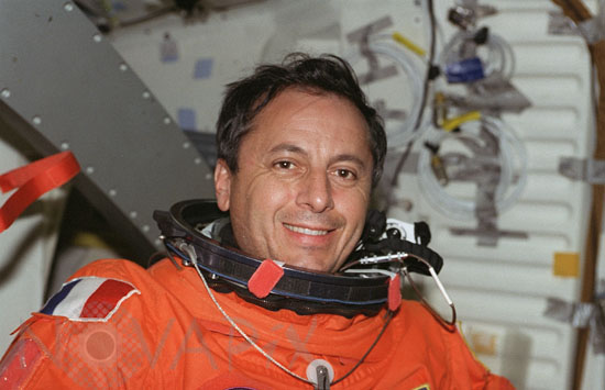 M.Tognini se prépare à  rentrer sur Terre 07/1999