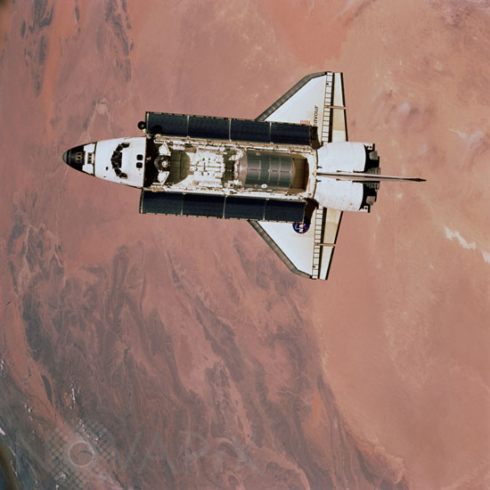 Navette Endeavour STS-100 vue d'ISS 04/2001
