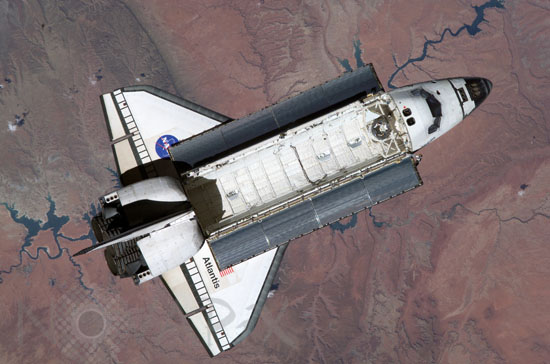Navette-Atlantis STS-110 vue d'ISS  04/2002