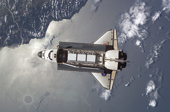 Navette-Atlantis STS-112 vue d'ISS 10/2002