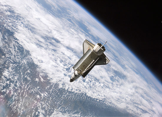 Space shuttle Atlantis from ISS 09/2006
