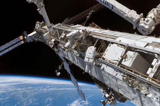 Extravehicular activity and International Space Station
