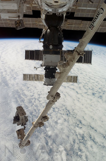 Sortie extravéhiculaire et station spatiale internationale
