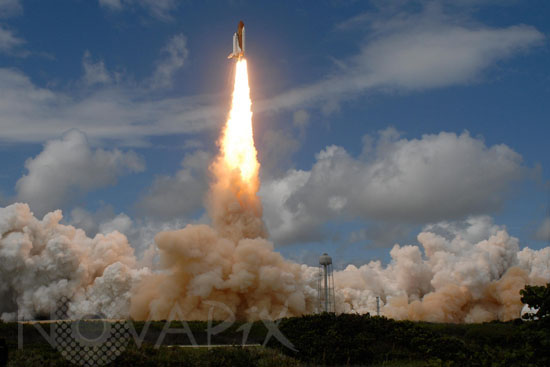 Space Shuttle Discovery lift off Oct 23 2007
