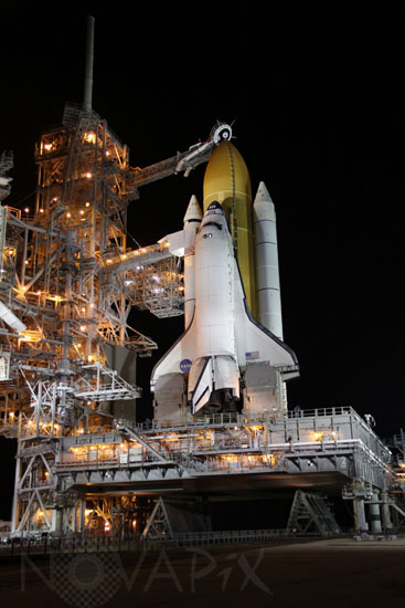 The space shuttle Discovery 08/2009