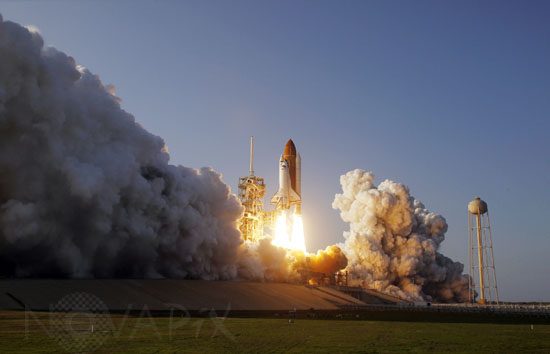 Launch of Shuttle Discovery STS-133. 02/2011