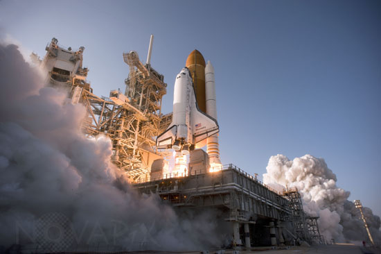 Launch of Shuttle Discovery STS-133. 02/2011