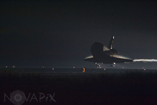 Space Shuttle Endeavour landing 06/2011
