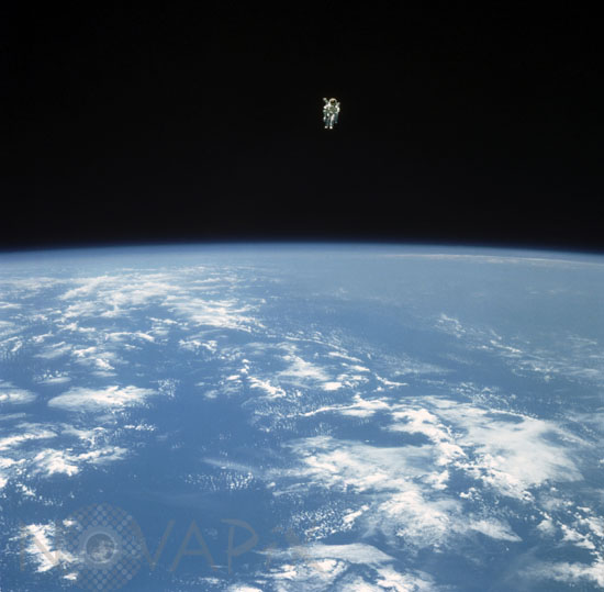 Astronaut Bruce McCandless II space walk