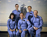 Equipage de la mission STS-7 - STS-7 crew members