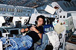 Sally Ride dans la navette spatiale Challenger