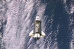 Navette Endeavour STS-108 vue d'ISS 07/12/2001
