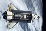 Navette Endeavour STS-108 vue d'ISS 07/12/2001