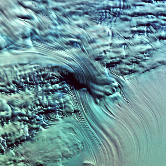 The Lambert glacier from Landsat-7