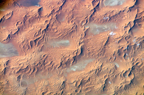 Algerian desert from ISS 08/2006
