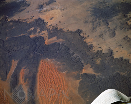 The Algerian desert from Columbia 1993