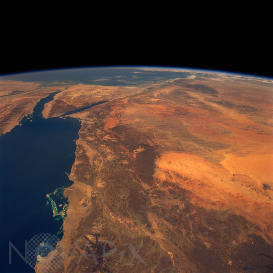 Desert, Saudi arabia seen from the space shuttle Columbia. 06/1991