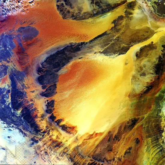 Désert de Libye vu par Envisat 11/2004