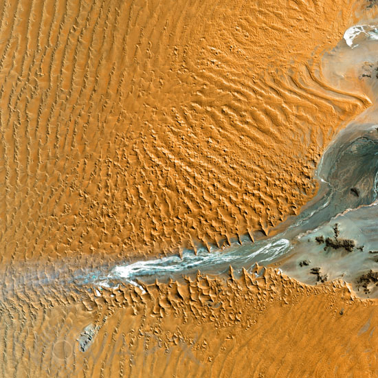 Namib Desert as seen by  Landsat 7. 08/2000