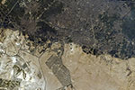 Pyramides de Gizeh vues de l'espace -Egypte-