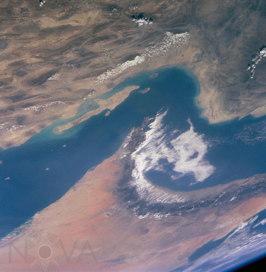 Le détroit d'Ormuz vu par la navette Atlantis 09/2000