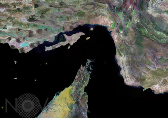 Le détroit d'Ormuz vu par satellite 12/2004