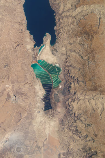La Mer Morte vue de l'espace en 2002