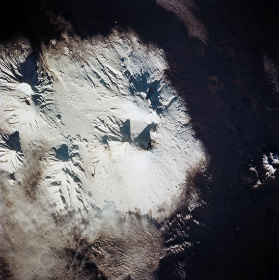 Volcan Kliuchevskoi -Russie- vu par Endeavour 10/1994