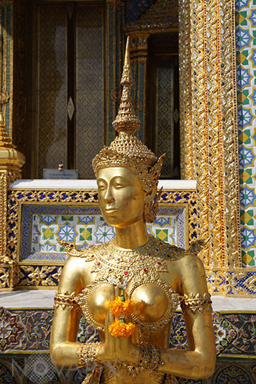 Wat Phra Kaeo - Apsarasingha