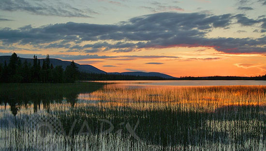 Lac Pallas au crépuscule -Laponie