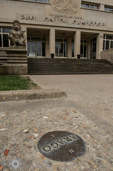 Arago medallion in Paris (Cité Universitaire)