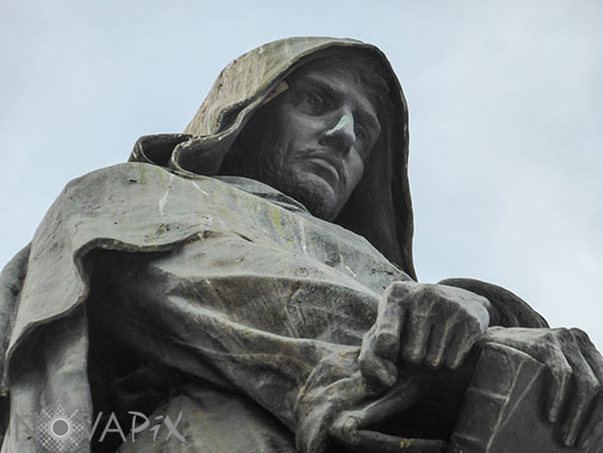 Statue de Giordano Bruno à Rome