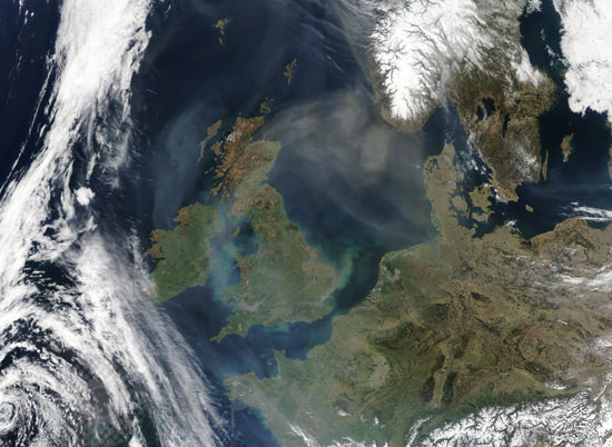 L'Europe du Nord vue par Aqua et Terra 04/2003