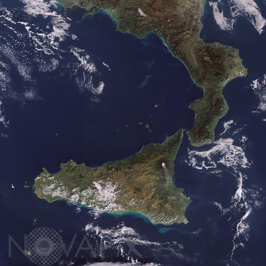 Envisat satellite image of Mt Etna erupting