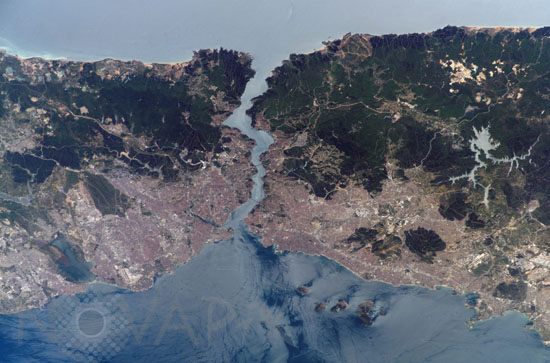 Istanbul, Turkey, seen from the international space station-05/2007