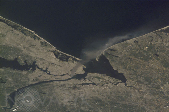 Région de Manhattan, New York, vue de l'espace - 11/09/2001