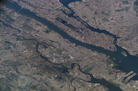 L'île de Manhattan, New York, vue de l'espace