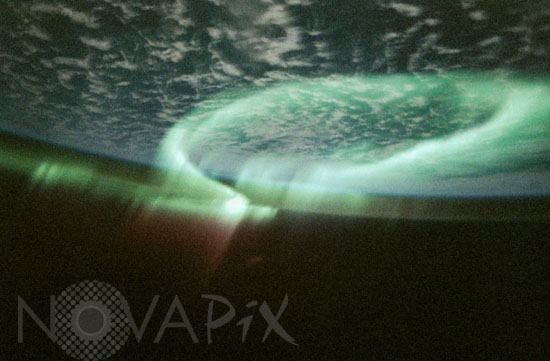 Aurora australis from Discovery