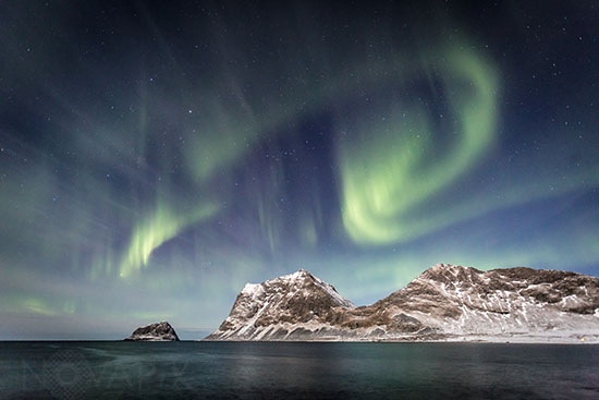 Aurora borealis with Moonlight - Norway