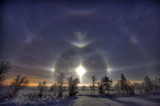 Lunar Halo and Moon dog