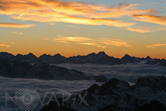 Coucher de Soleil sur une mer de nuages