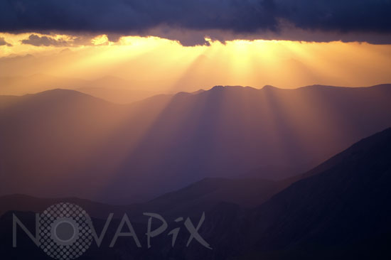 Lever de Soleil sur les Pyrénées