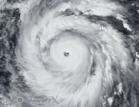 Typhon Jangmi vu par satellite 09/2008