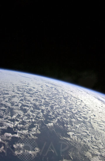 Nuages vus depuis ISS 04/2004